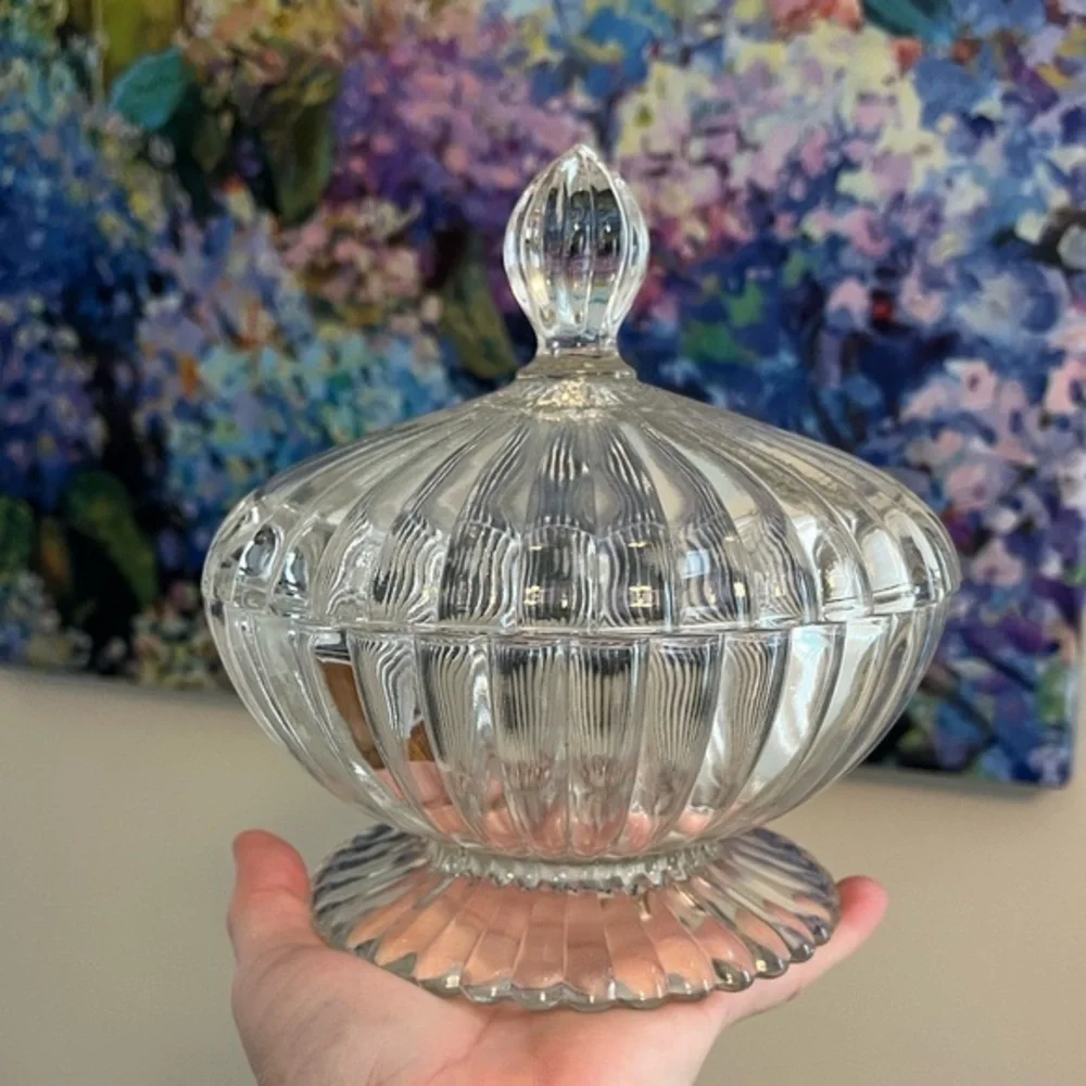 Vintage Jeannette Clear Glass Candy Dish with Lid. National Crystal Pattern.